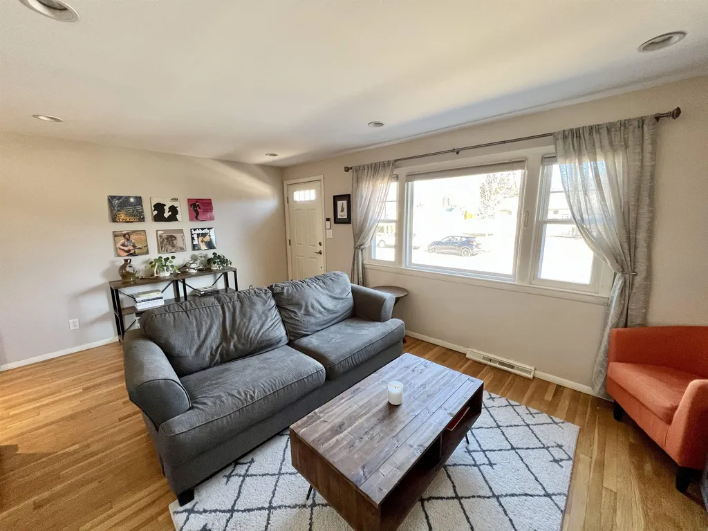 76 Suzanne Drive Portsmouth NH 03801