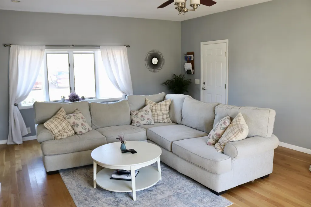 76 Suzanne Drive Portsmouth NH 03801