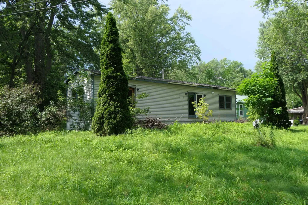 49 Hathaway Inn Drive St. Albans Town VT 05478