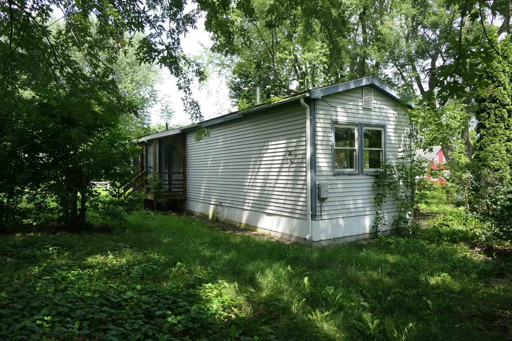 49 Hathaway Inn Drive St. Albans Town VT 05478