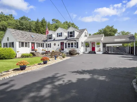 11 Birch Street Hudson NH 03051