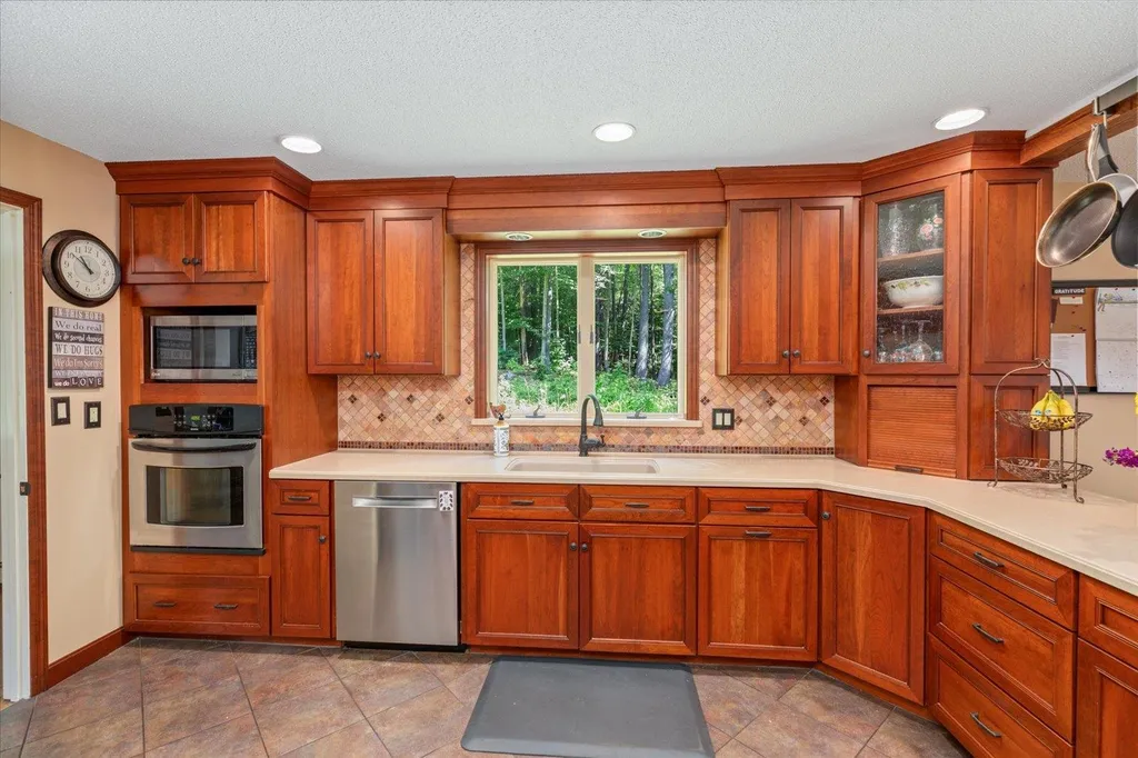 211 Chapman Road Keene NH 03431