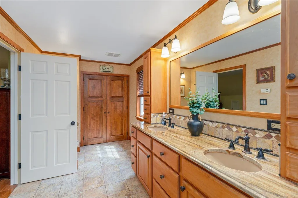 211 Chapman Road Keene NH 03431