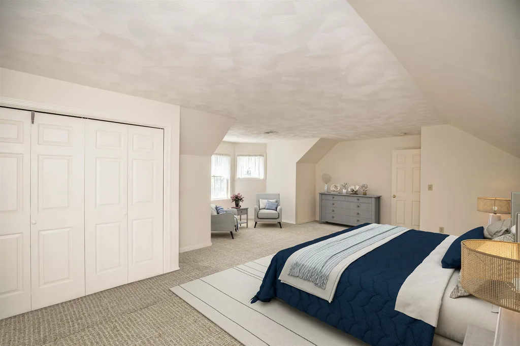 93 Brady Avenue Salem NH 03079