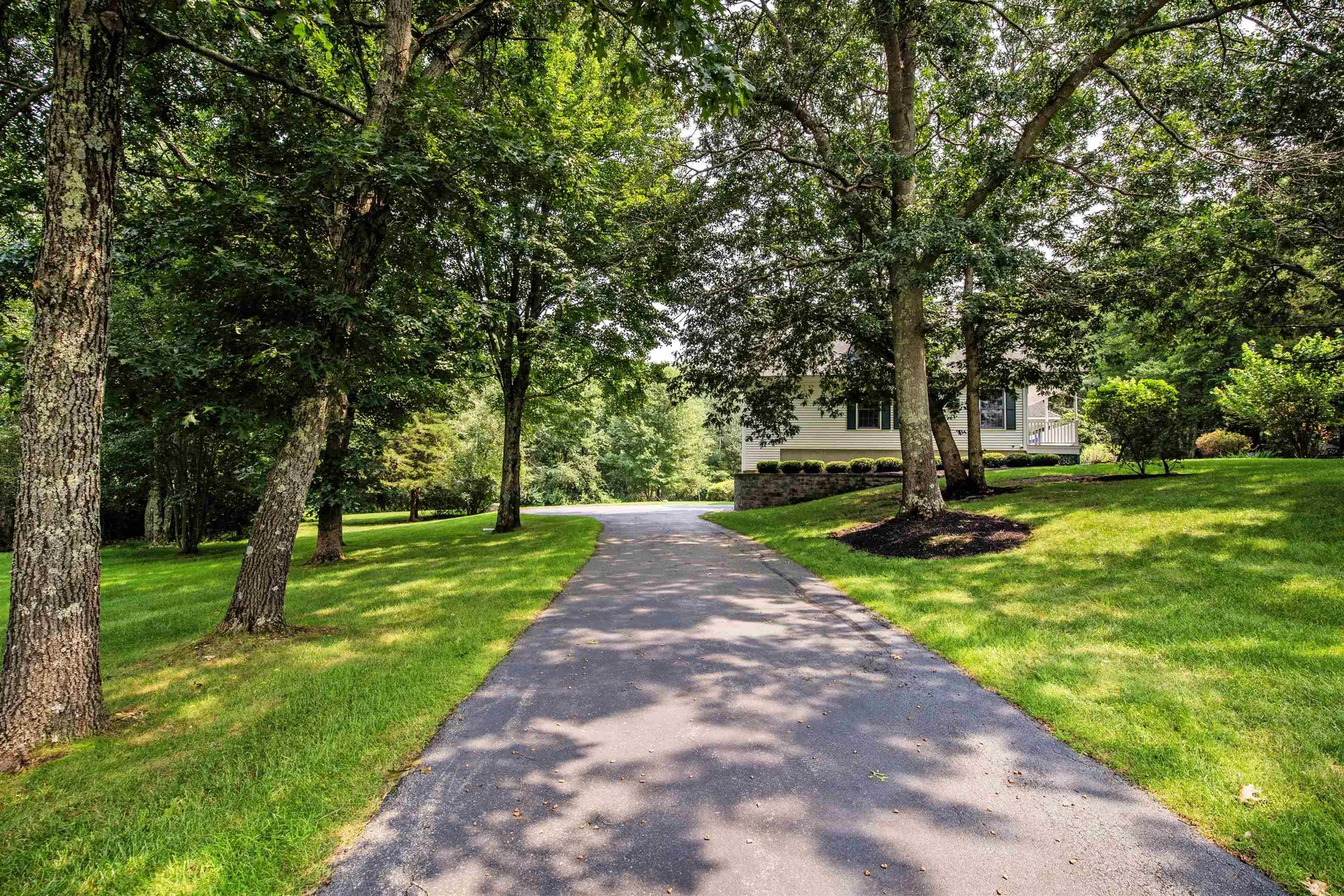 93 Brady Avenue Salem NH 03079