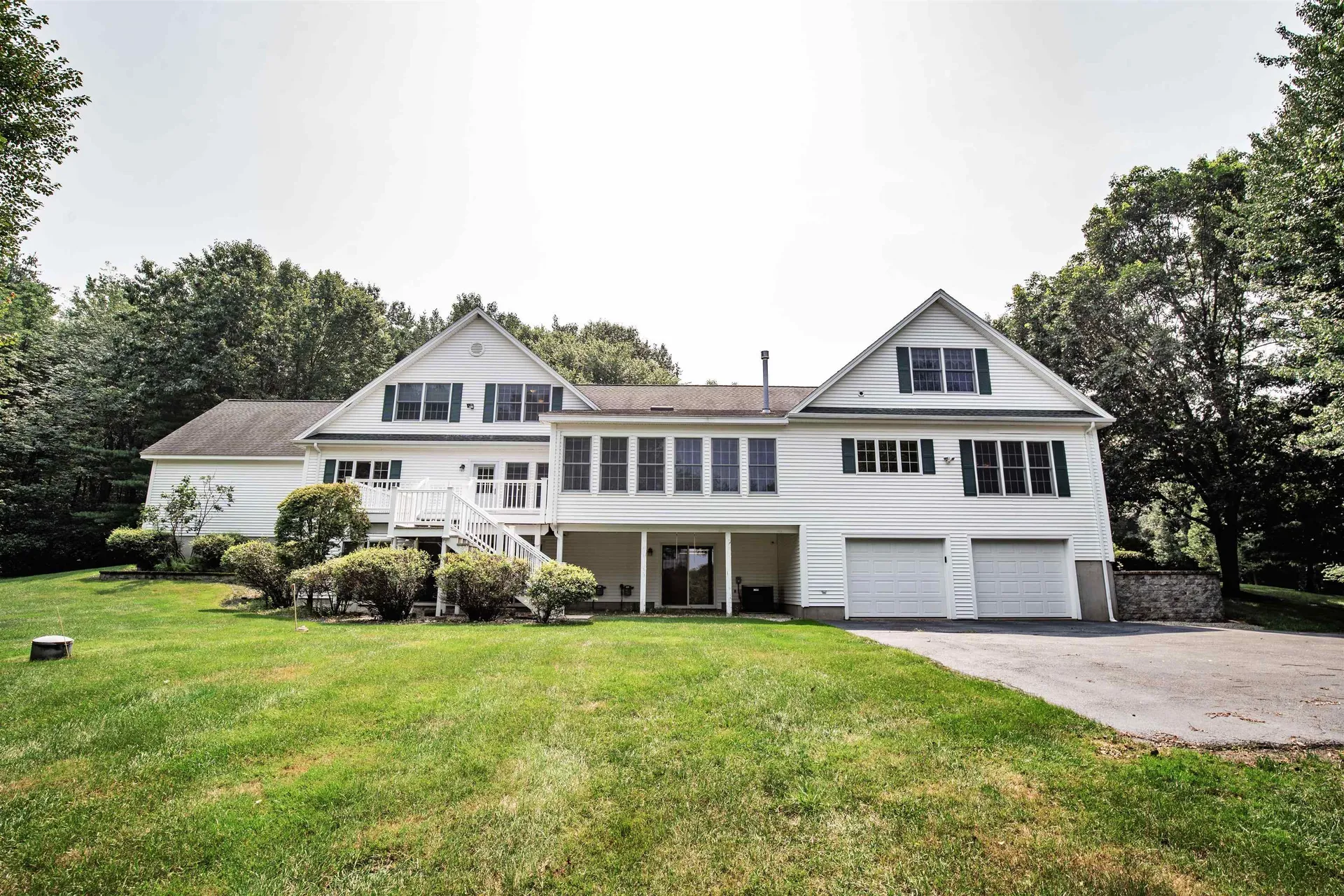 93 Brady Avenue Salem NH 03079