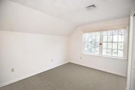 93 Brady Avenue Salem NH 03079