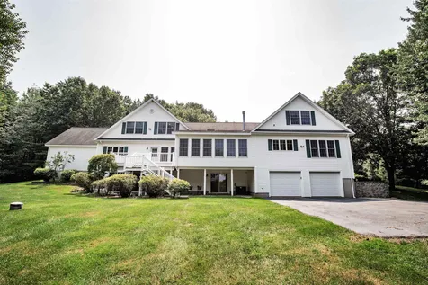 93 Brady Avenue Salem NH 03079