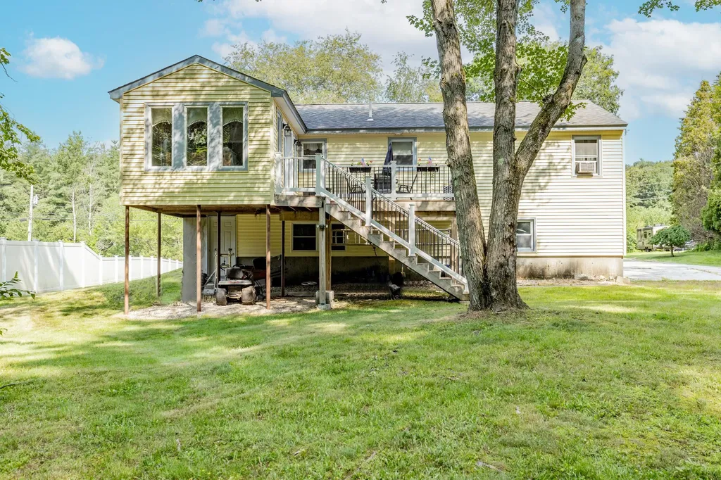 36 Berry Road Derry NH 03038