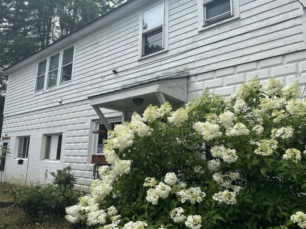 2460 Route 5n Windsor VT 05089