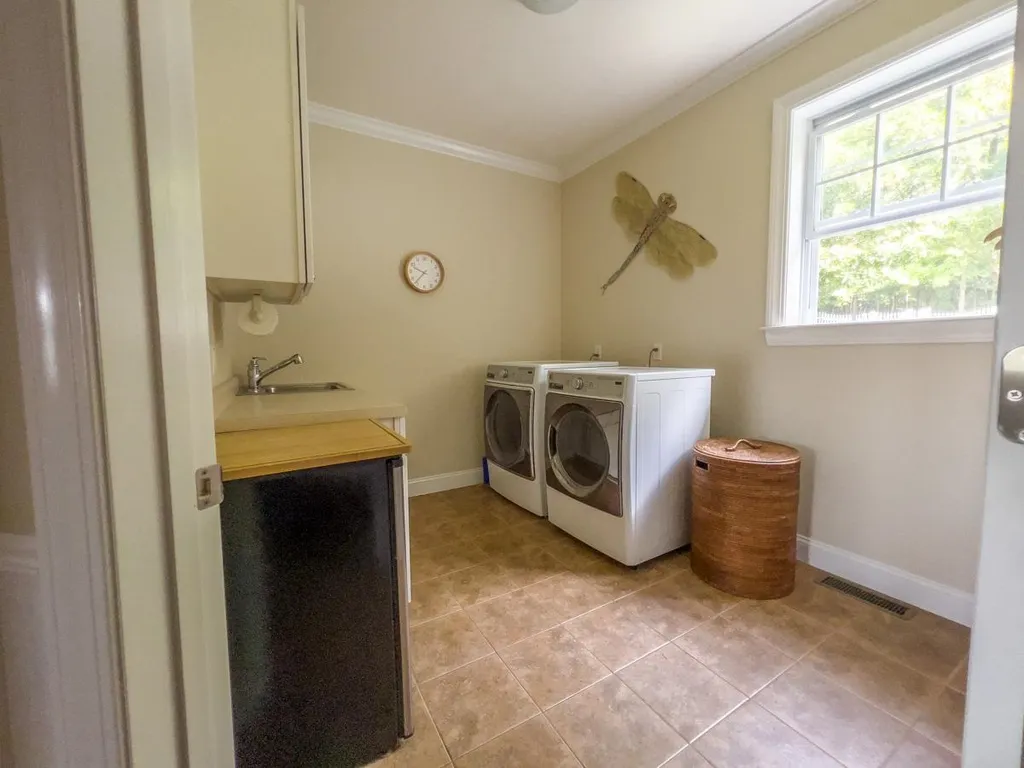 268 Boulder Hill Drive Shelburne VT 05482