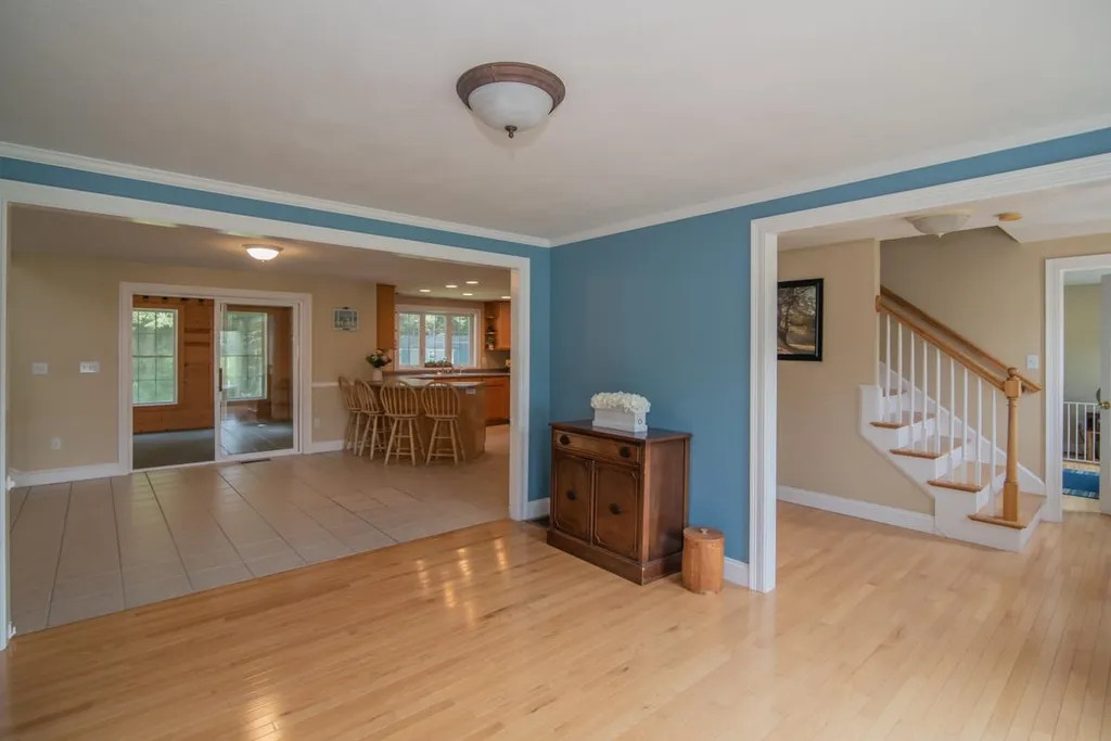 76 Mcintosh Road Danville NH 03819