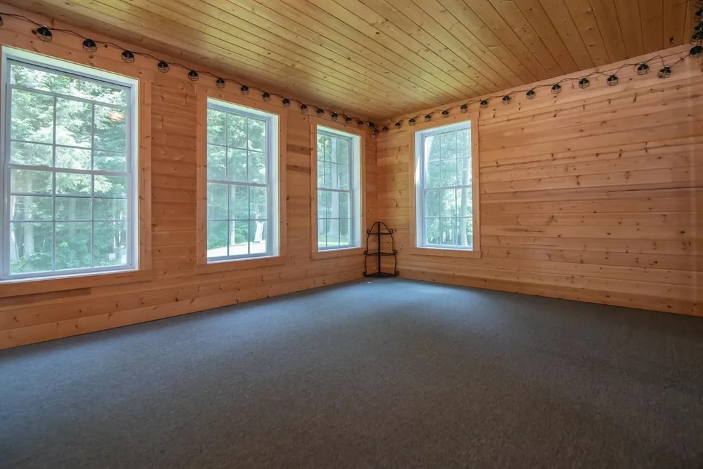 76 Mcintosh Road Danville NH 03819
