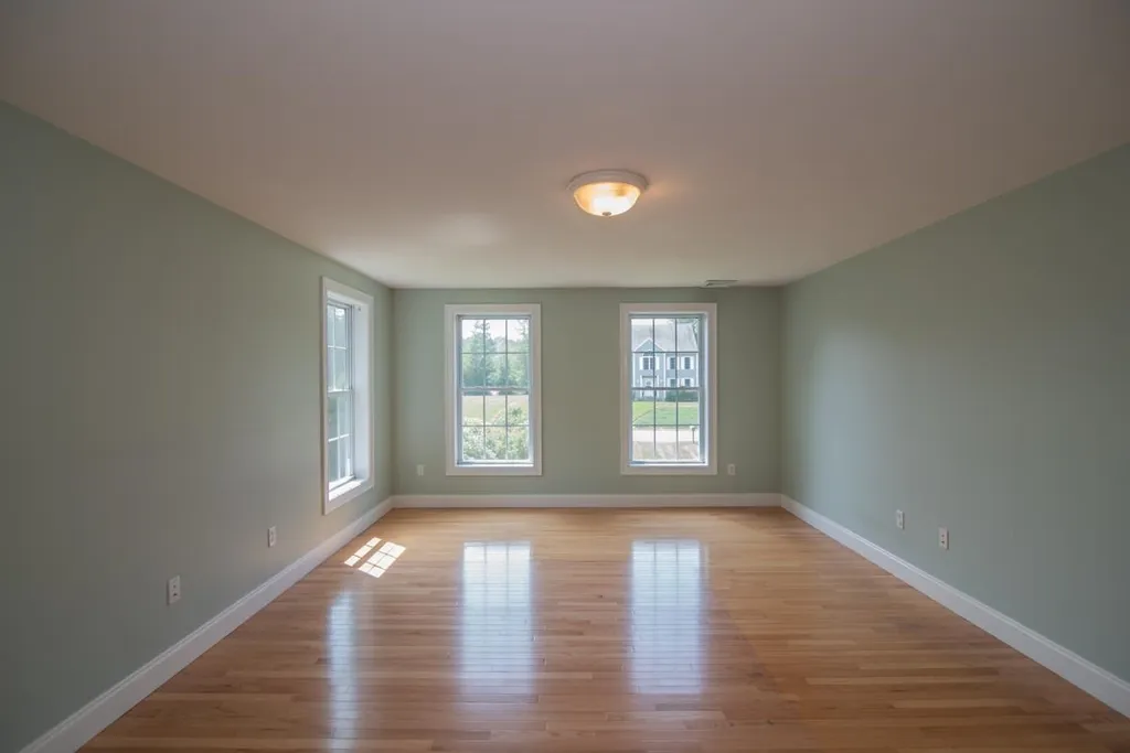 76 Mcintosh Road Danville NH 03819