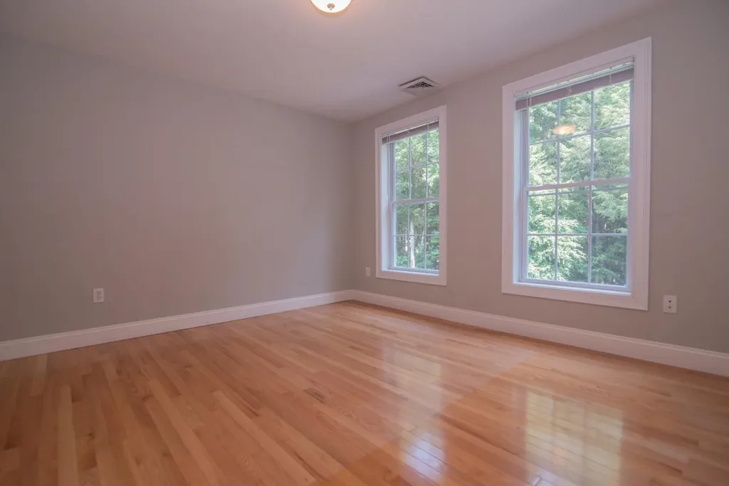 76 Mcintosh Road Danville NH 03819