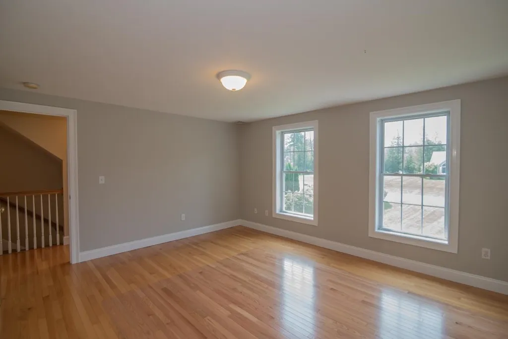 76 Mcintosh Road Danville NH 03819