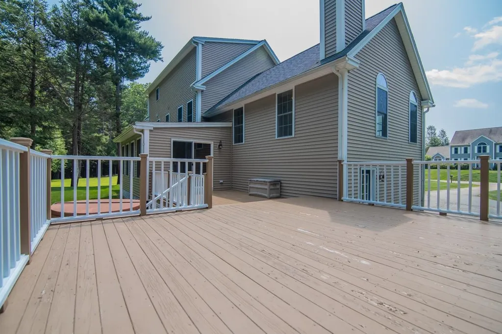 76 Mcintosh Road Danville NH 03819