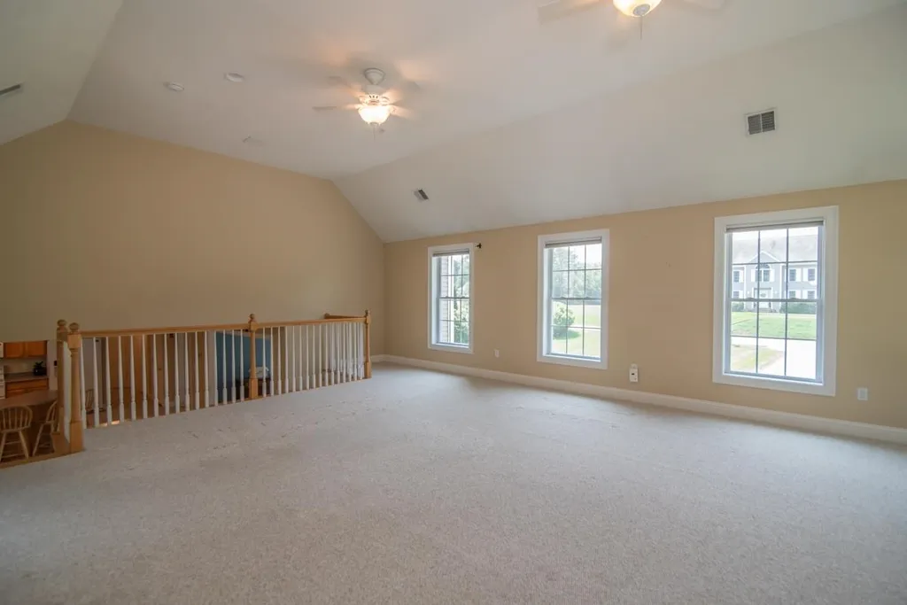 76 Mcintosh Road Danville NH 03819