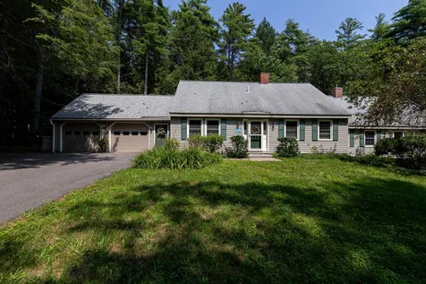 2 Laurel Circle Wolfeboro NH 03894