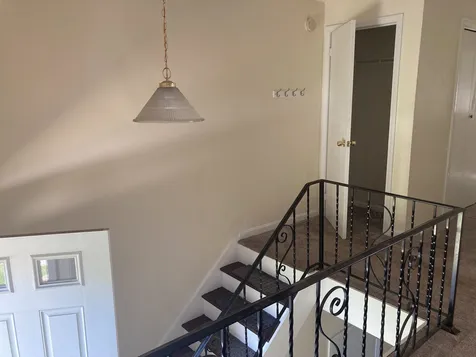 16 Elwood Road Derry NH 03038