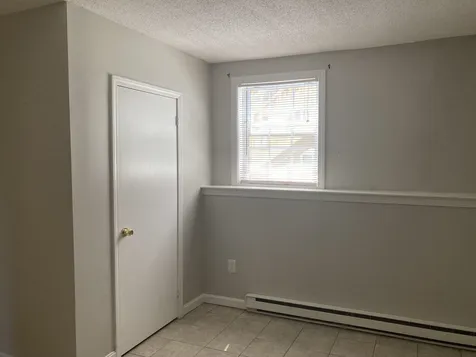 16 Elwood Road Derry NH 03038