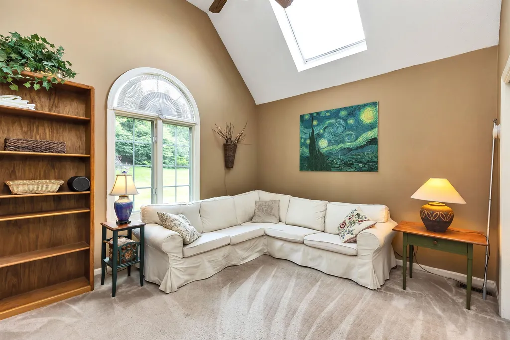 13 Long Hill Road Peterborough NH 03458