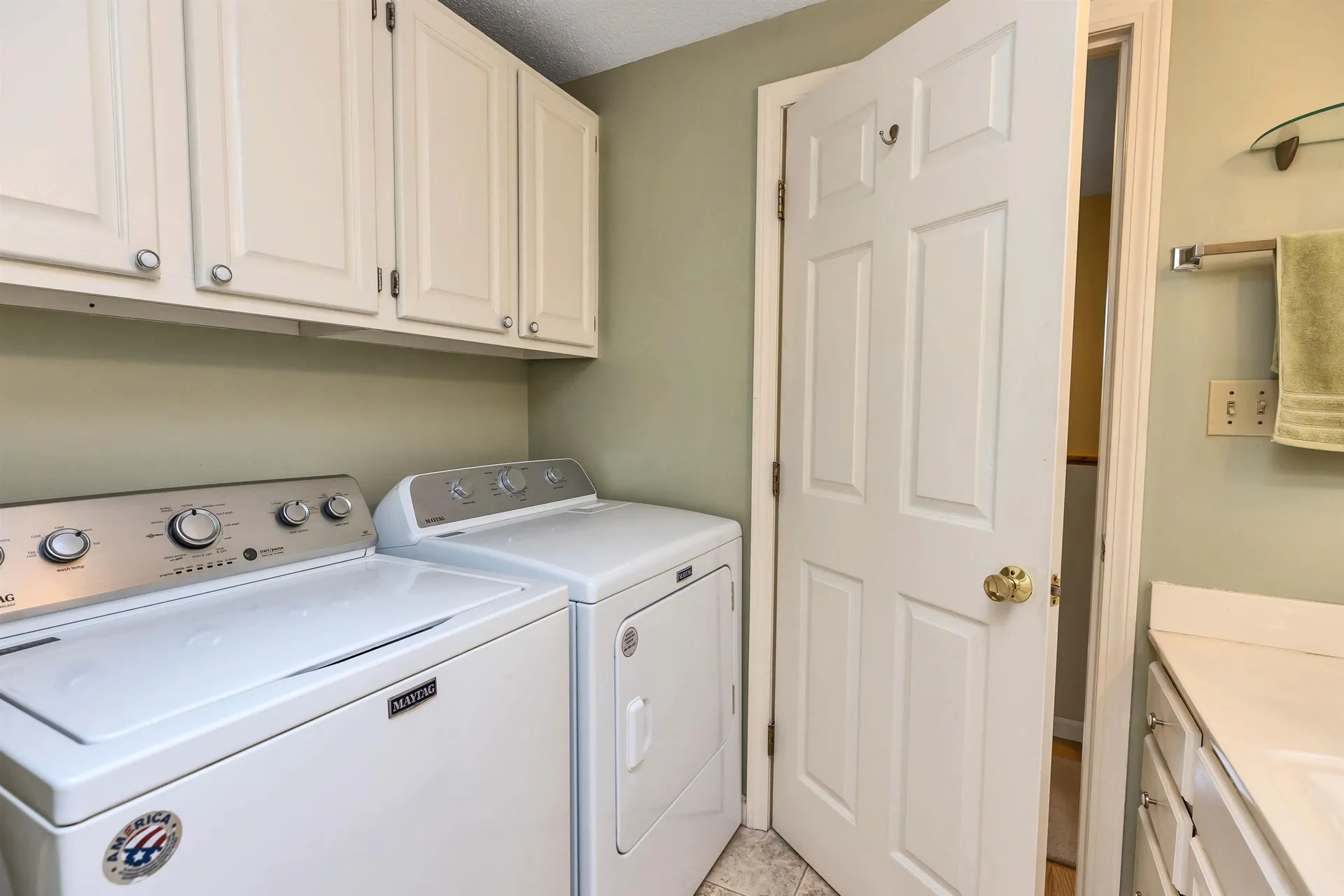 13 Long Hill Road Peterborough NH 03458