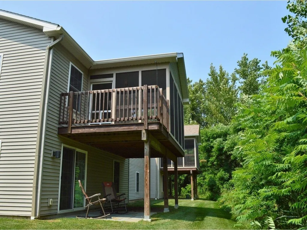 102 Primrose Lane Williston VT 05495