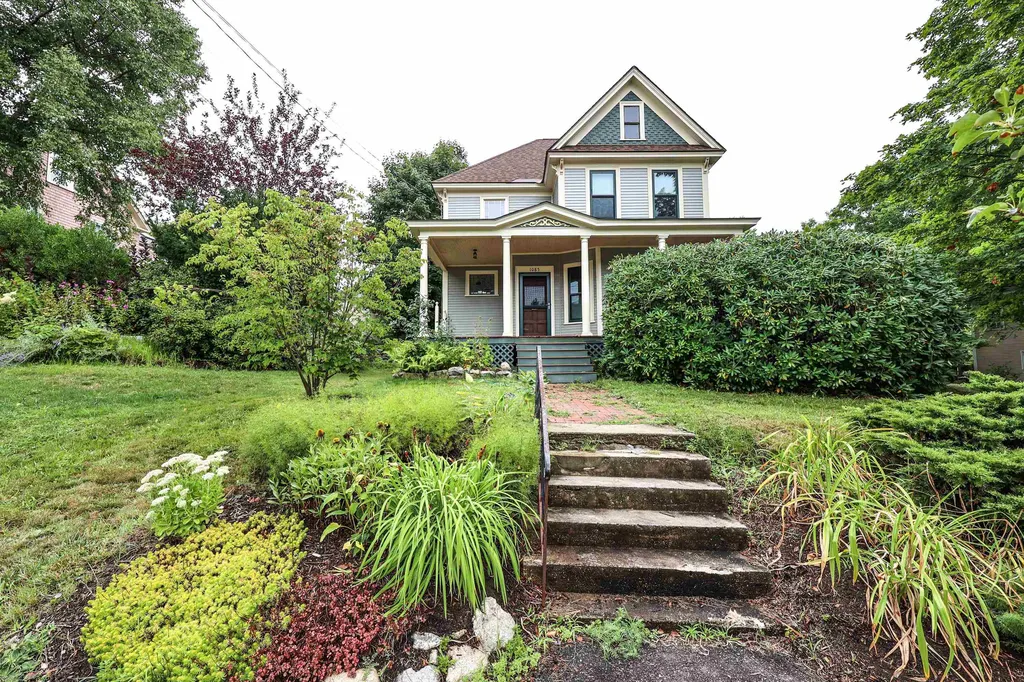 1085 Union Street Manchester NH 03104