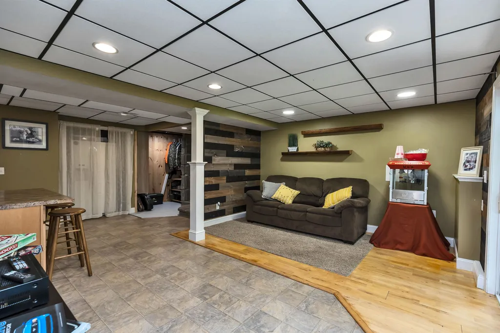 277 Buckley Road Weare NH 03281
