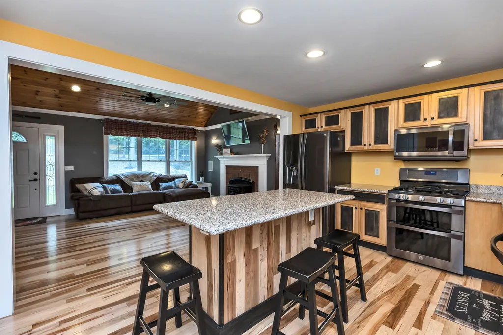 277 Buckley Road Weare NH 03281
