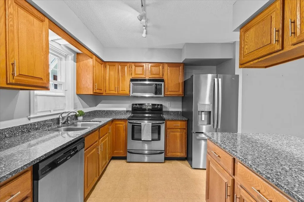206 Woodbine By The Lake Colchester VT 05446