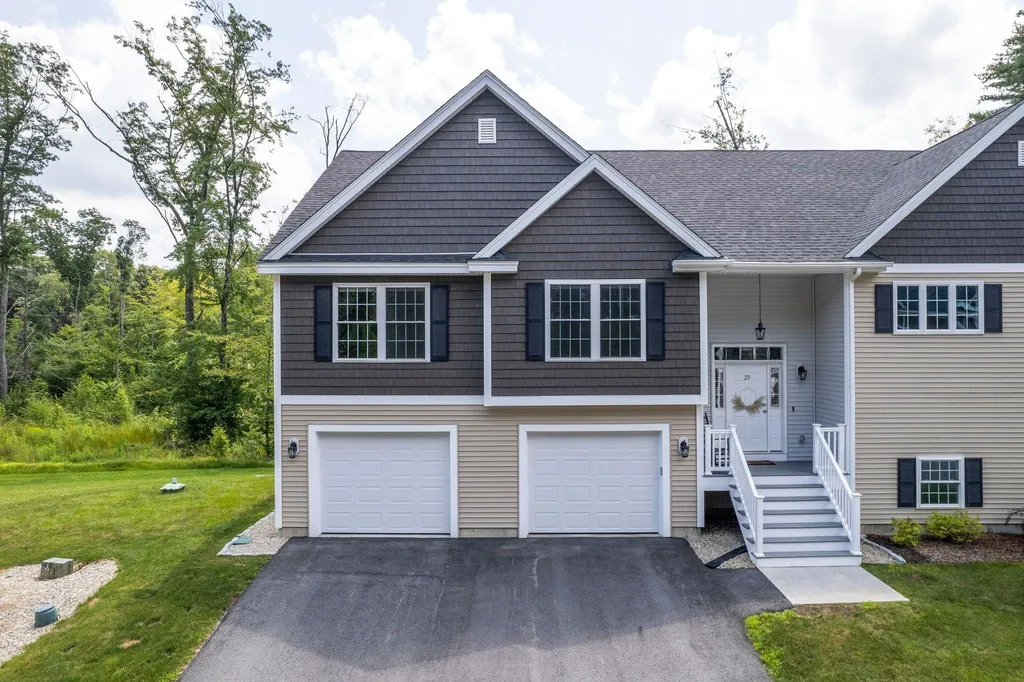 29 Cypress Circle Exeter NH 03833