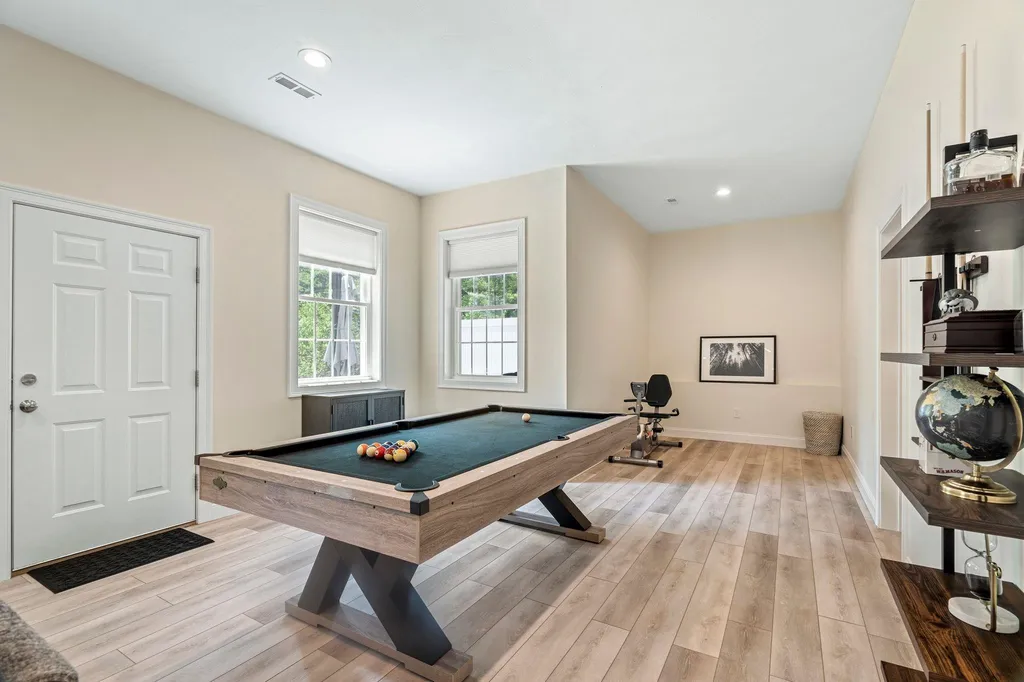 29 Cypress Circle Exeter NH 03833