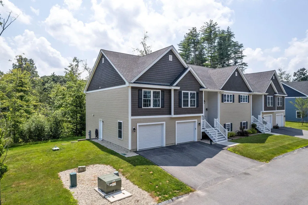 29 Cypress Circle Exeter NH 03833