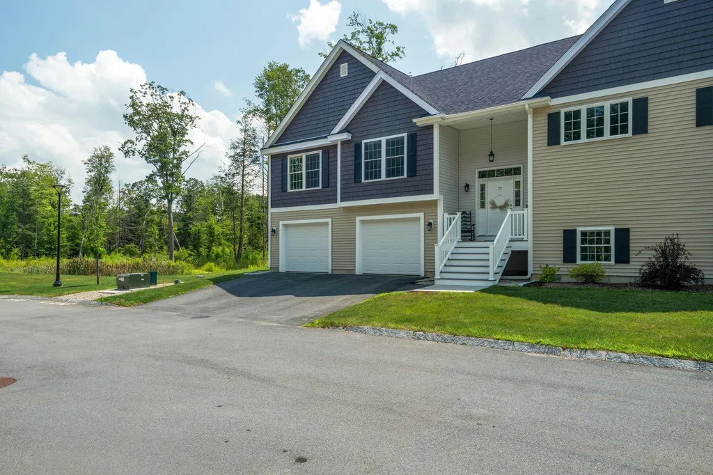 29 Cypress Circle Exeter NH 03833