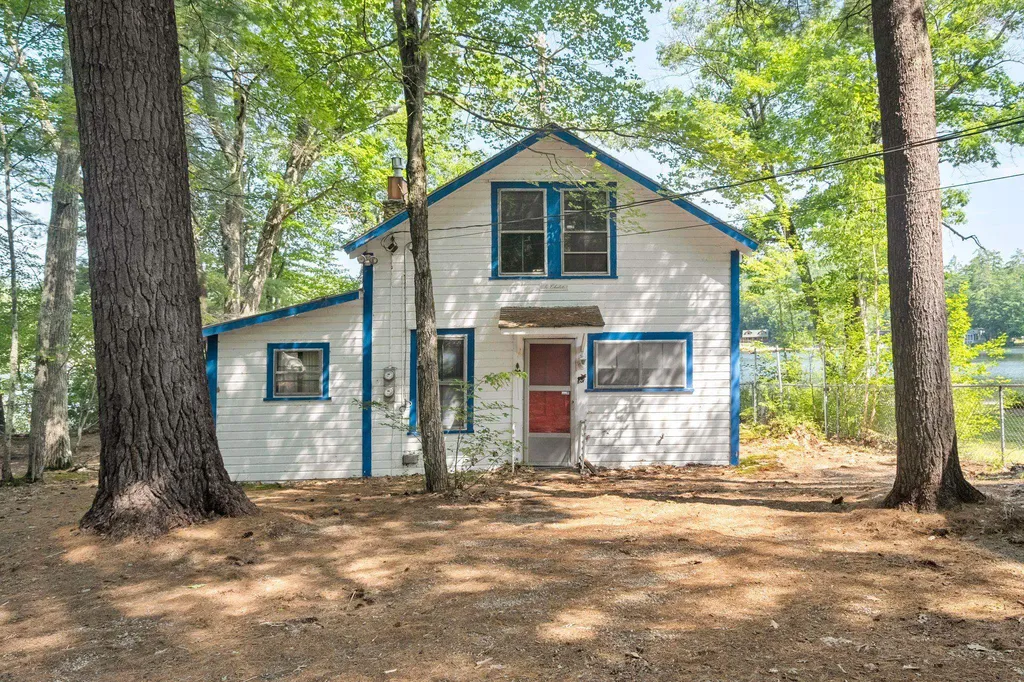 19 Chestnut Street Belmont NH 03220