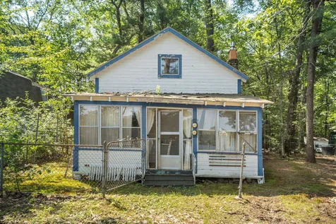 19 Chestnut Street Belmont NH 03220