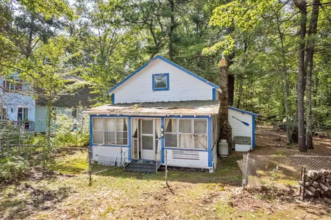 19 Chestnut Street Belmont NH 03220