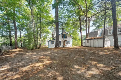 19 Chestnut Street Belmont NH 03220