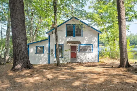 19 Chestnut Street Belmont NH 03220