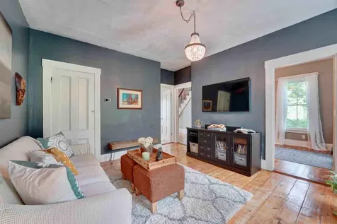 56 East Road Hampstead NH 03841