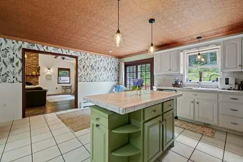 755 Flaghole Road Andover NH 03216