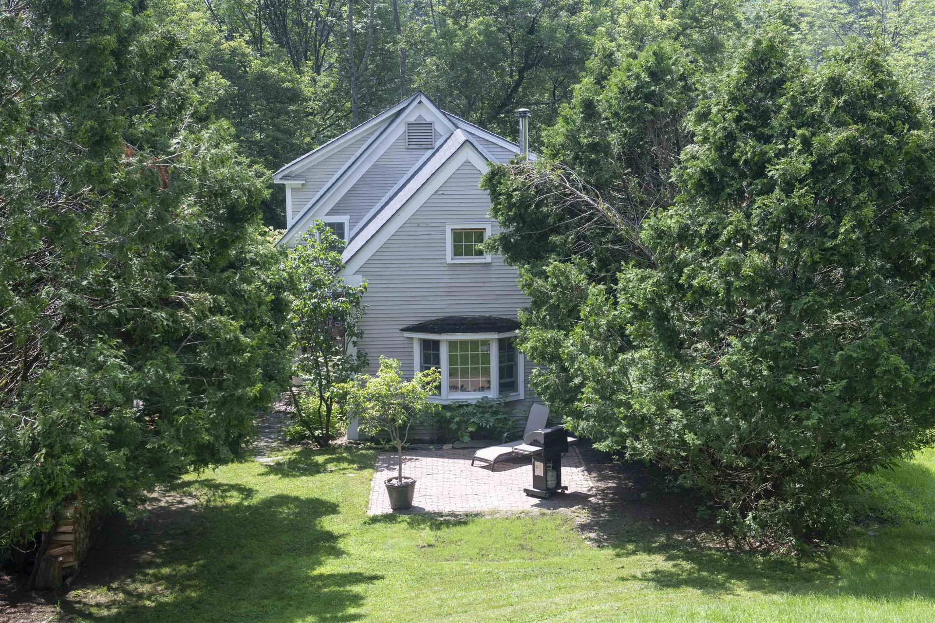 90 High Street Hartford VT 05059