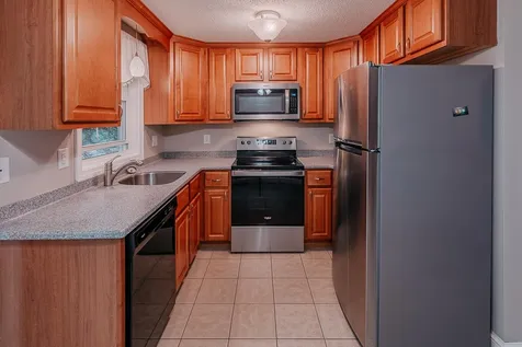 66 Preston Street Hillsborough NH 03244-0000