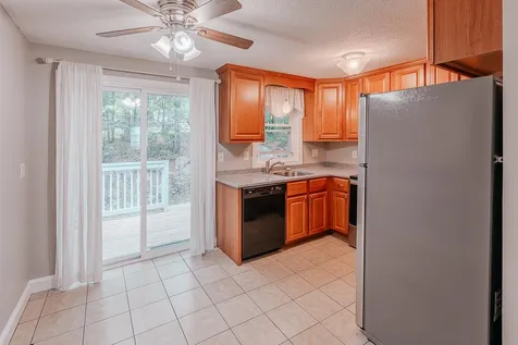 66 Preston Street Hillsborough NH 03244-0000
