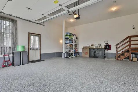 10 Wild Rose Drive Nashua NH 03063