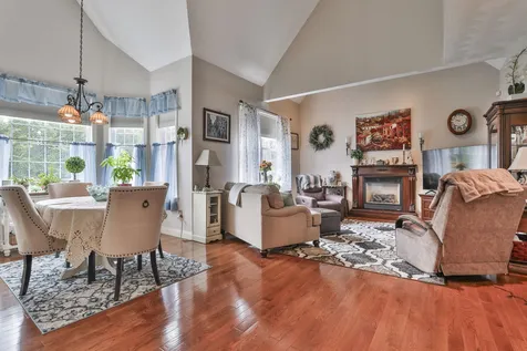 10 Wild Rose Drive Nashua NH 03063