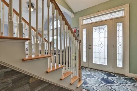10 Wild Rose Drive Nashua NH 03063