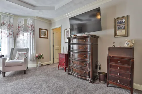 10 Wild Rose Drive Nashua NH 03063